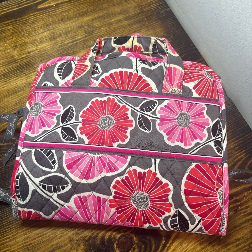 Vera Bradley Travel/Cosmetic Carrier‎